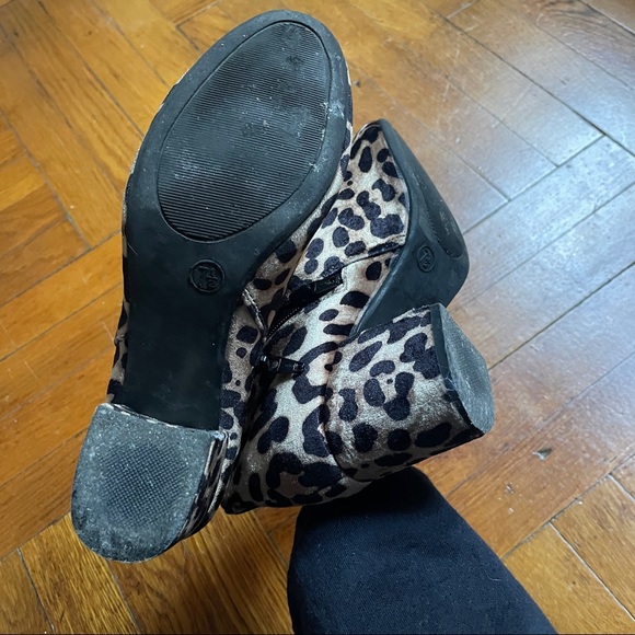 Leopard Booties - Picture 3 of 3